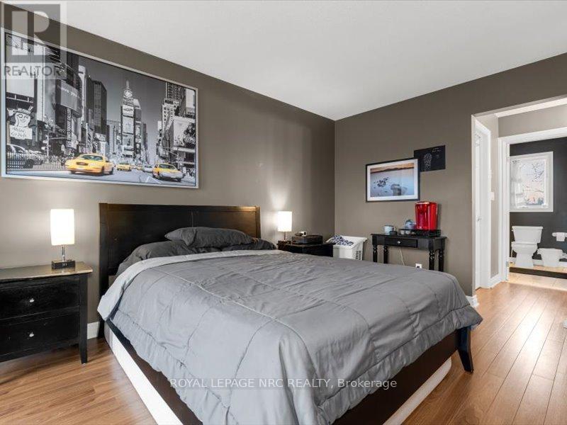 












358 GRANTHAM AVENUE

,
St. Catharines (Carlton/Bunting),




Ontario
L2M5A6

