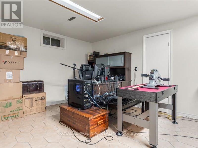 












358 GRANTHAM AVENUE

,
St. Catharines (Carlton/Bunting),




Ontario
L2M5A6

