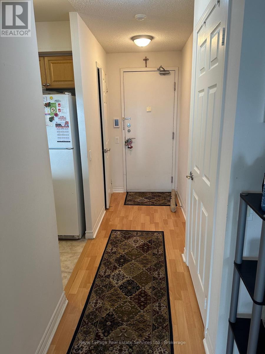 












1239 - 18 MONDEO DRIVE

,
Toronto (Dorset Park),




Ontario
M1P5C8

