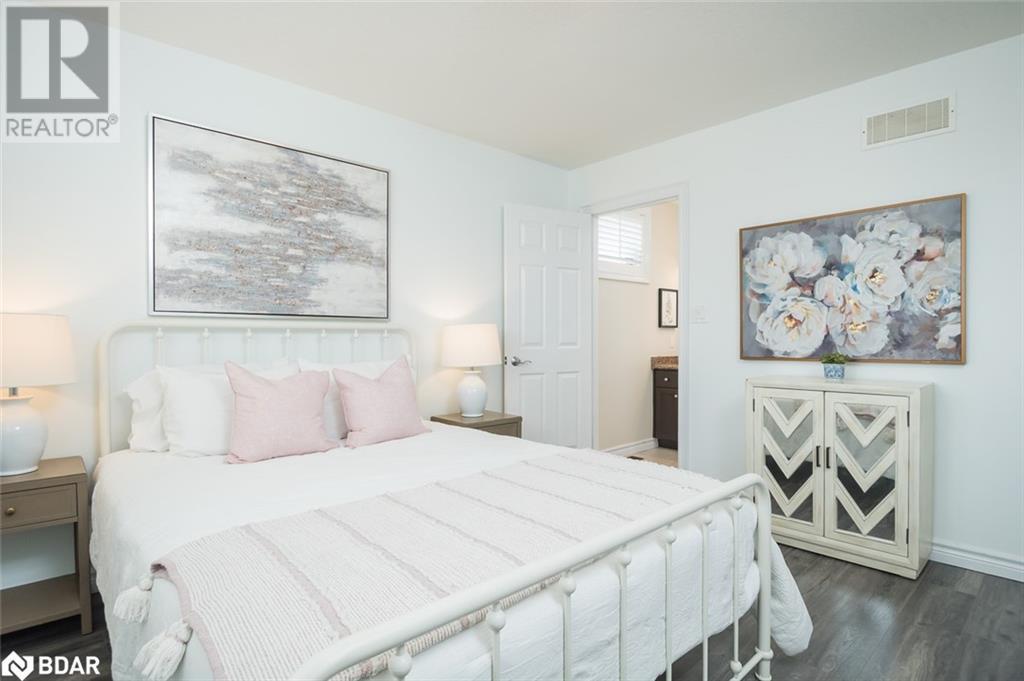 












63 STEWART Drive

,
Erin,




Ontario
N1H6H7

