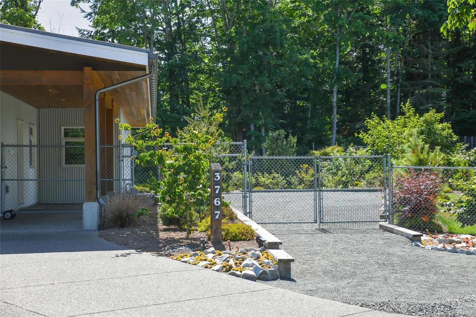 









3767


Maple

Lane,
Royston,




BC
V0R 2V0

