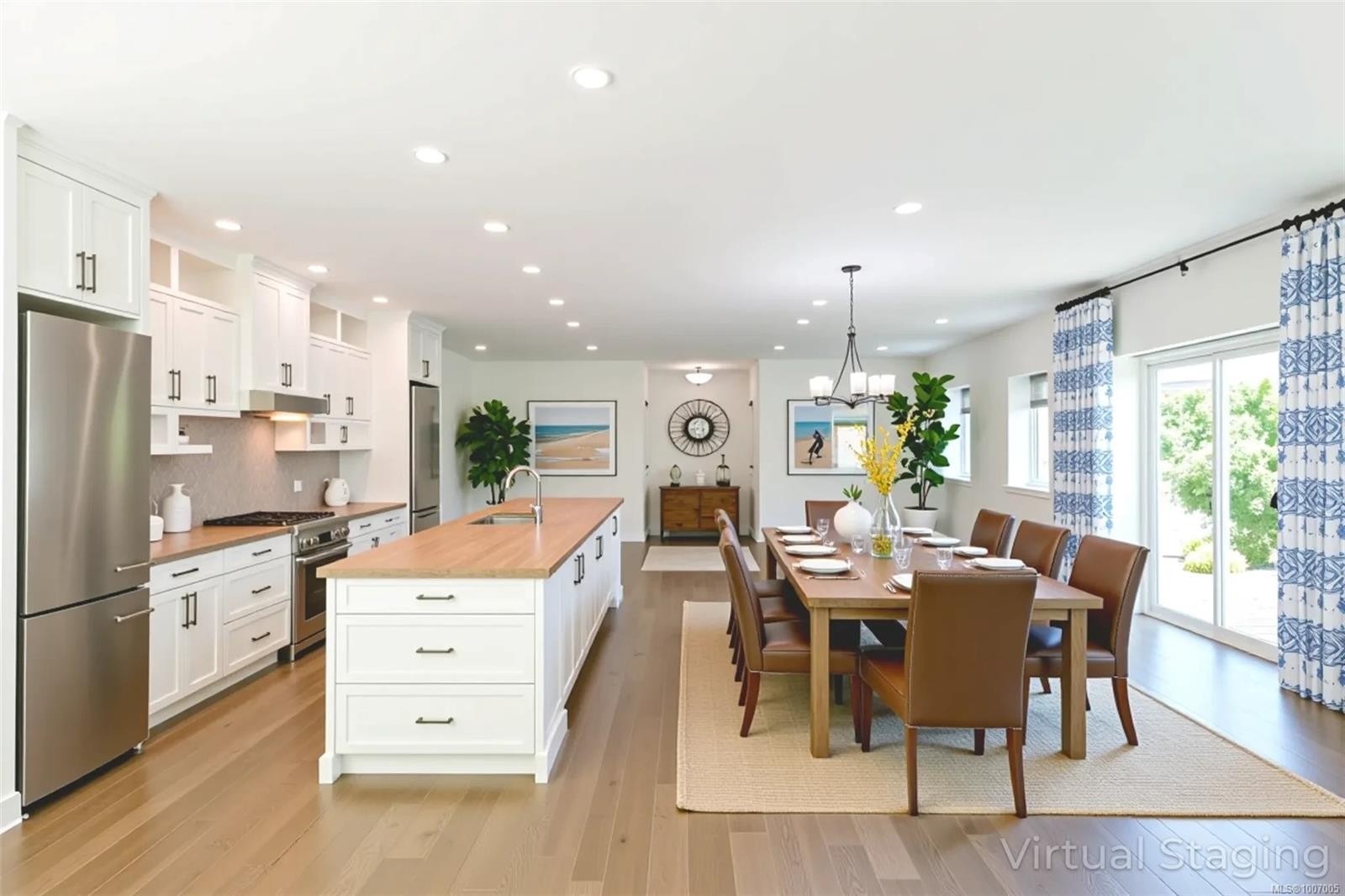 









3767


Maple

Lane,
Royston,




BC
V0R 2V0

