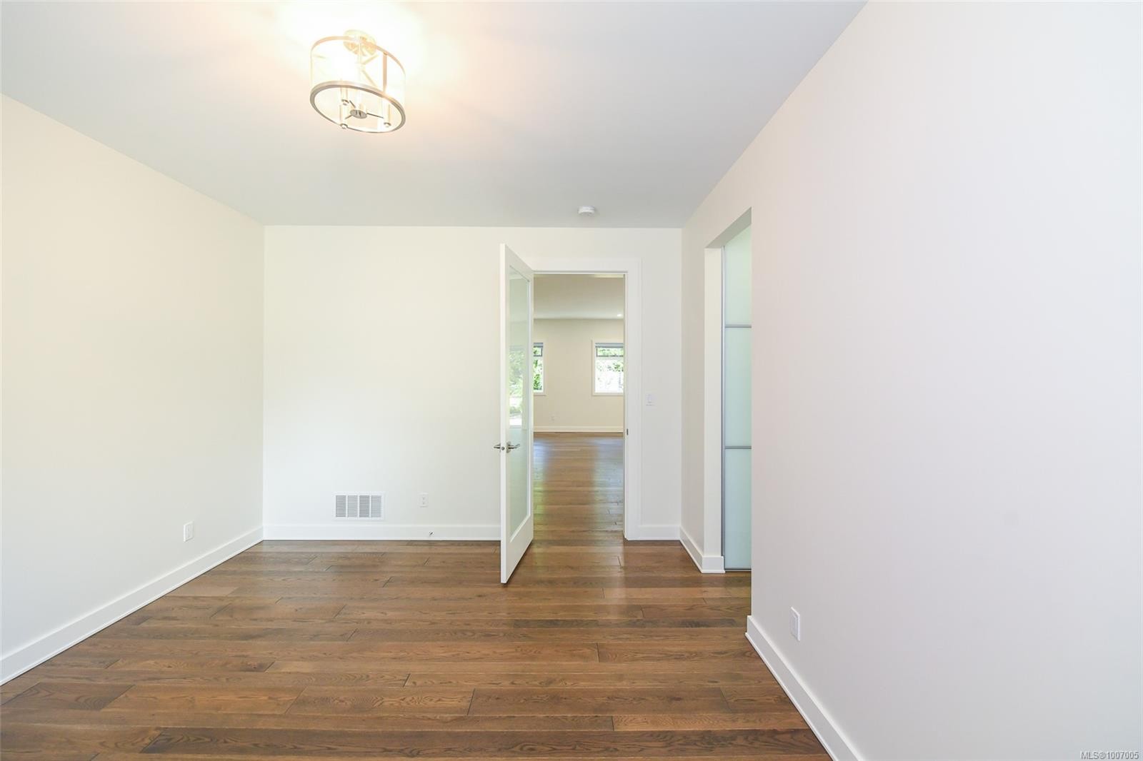 









3767


Maple

Lane,
Royston,




BC
V0R 2V0

