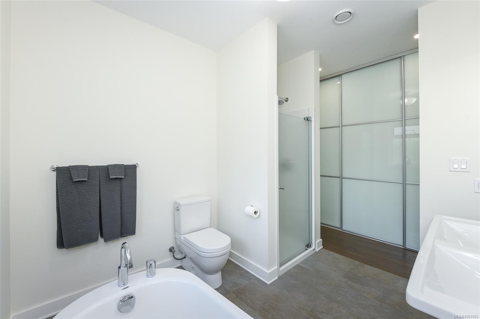 









3767


Maple

Lane,
Royston,




BC
V0R 2V0

