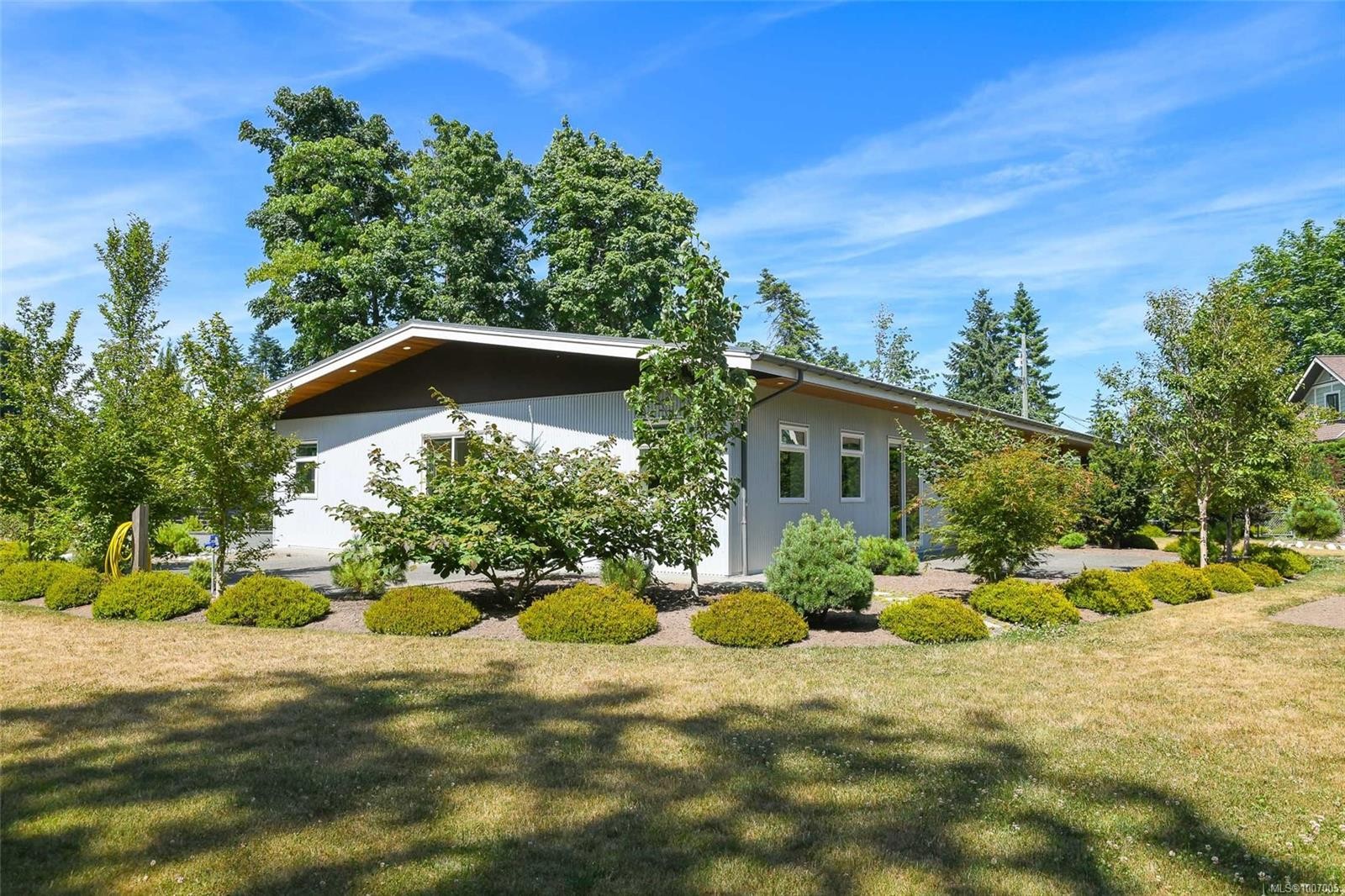 









3767


Maple

Lane,
Royston,




BC
V0R 2V0

