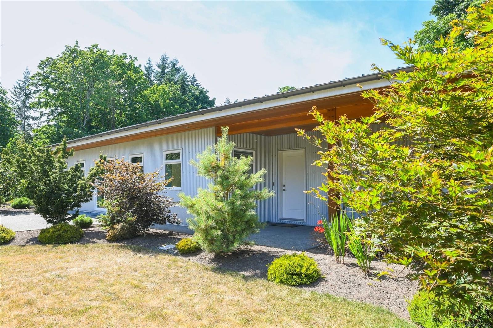 









3767


Maple

Lane,
Royston,




BC
V0R 2V0

