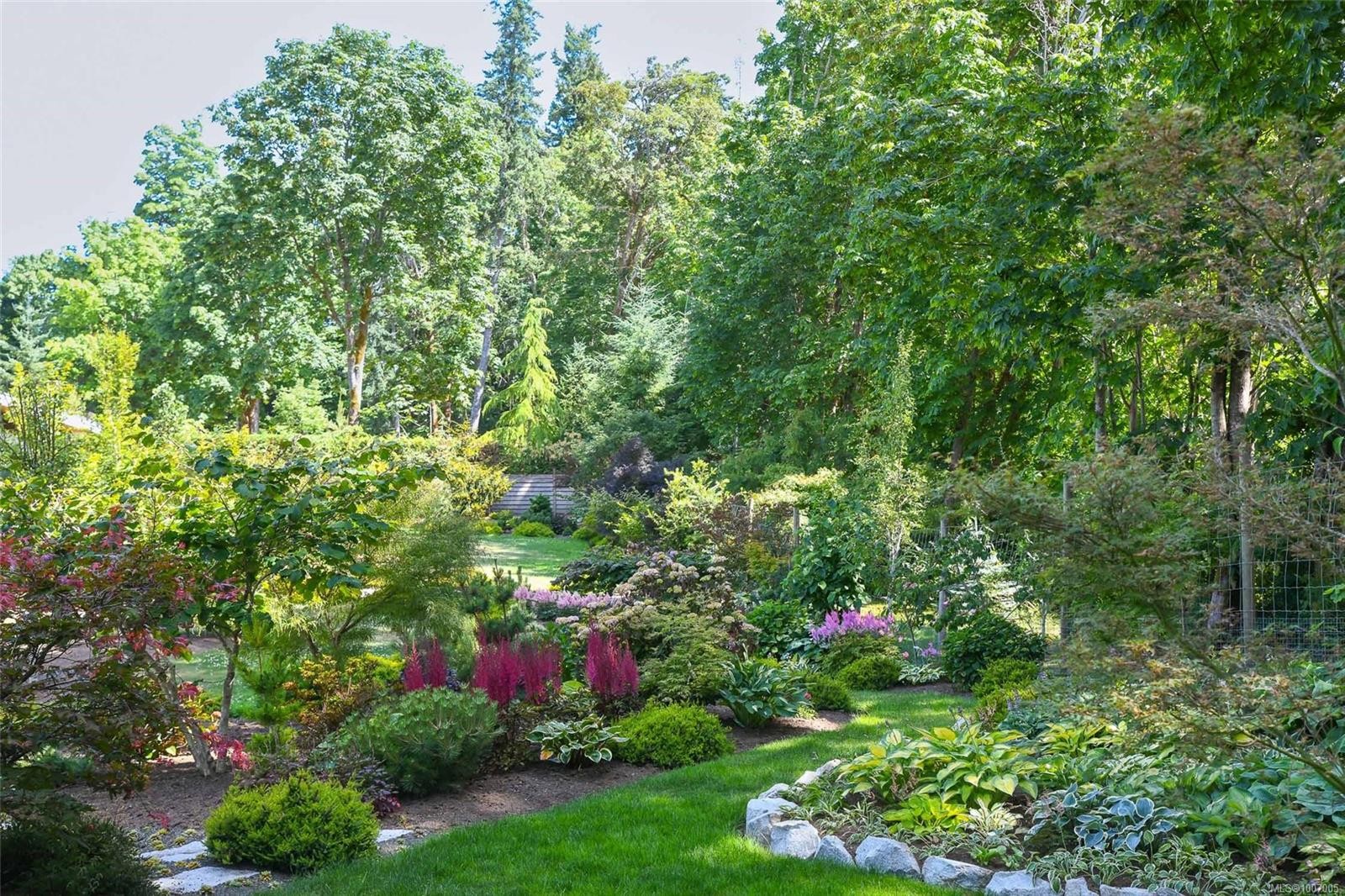 









3767


Maple

Lane,
Royston,




BC
V0R 2V0

