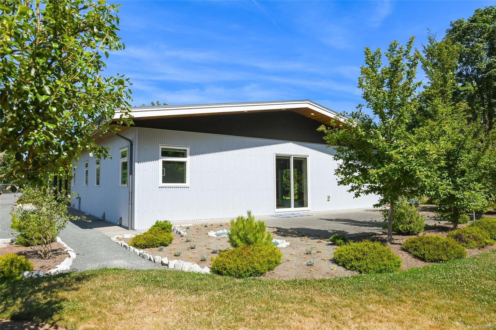 









3767


Maple

Lane,
Royston,




BC
V0R 2V0

