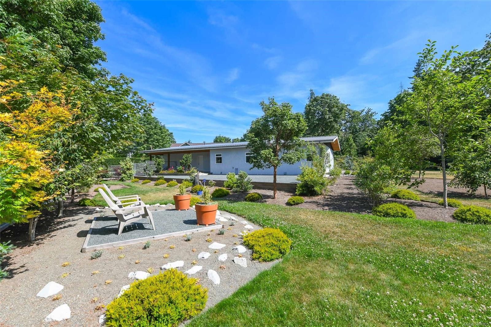 









3767


Maple

Lane,
Royston,




BC
V0R 2V0

