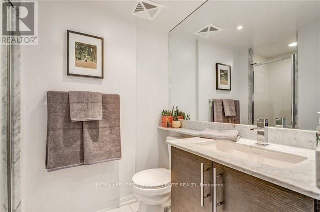 












2006 - 125 WESTERN BATTERY ROAD

,
Toronto,




Ontario
M6K3R8


