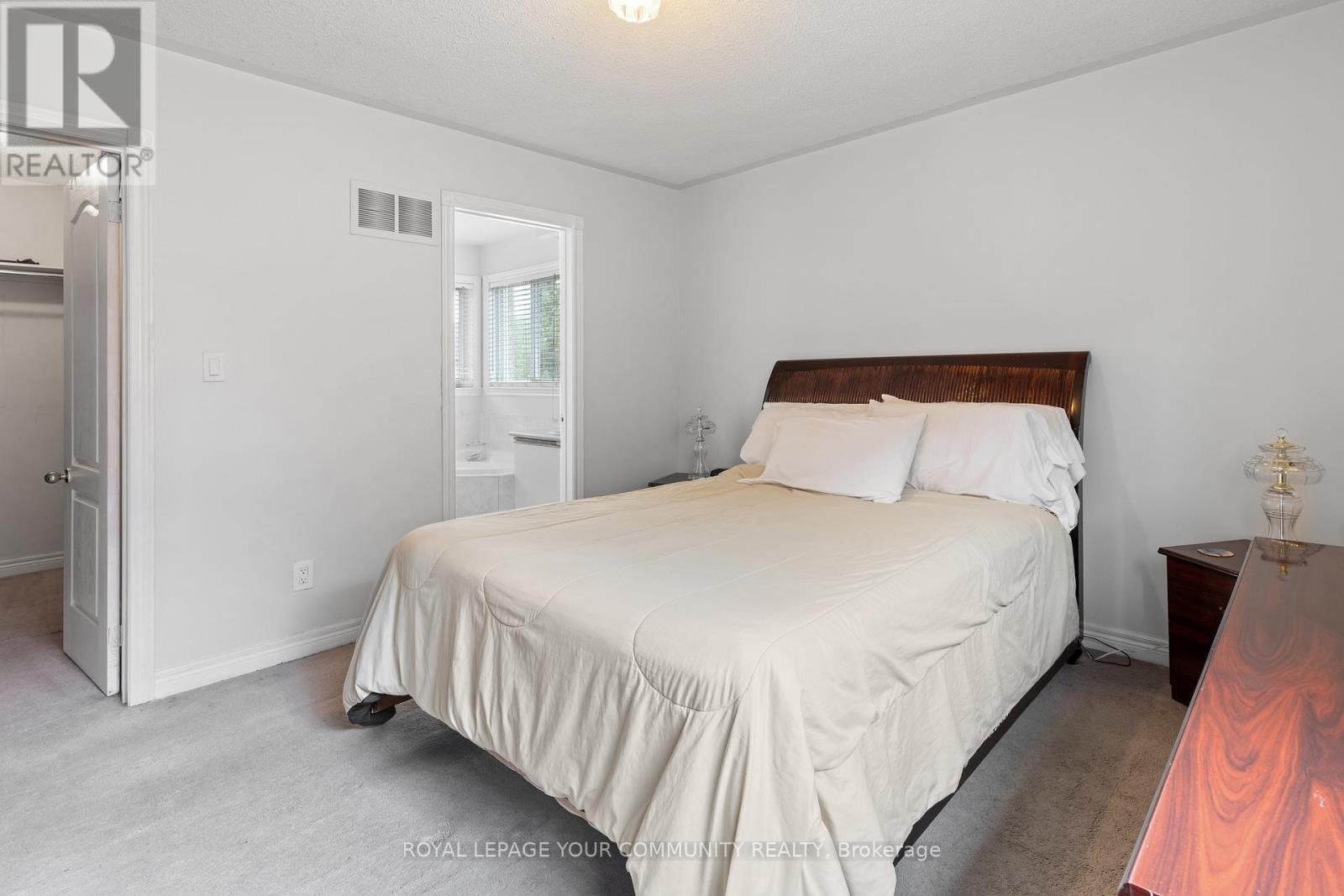 












299 DISCOVERY TRAIL

,
Vaughan,




Ontario
L6A3K4

