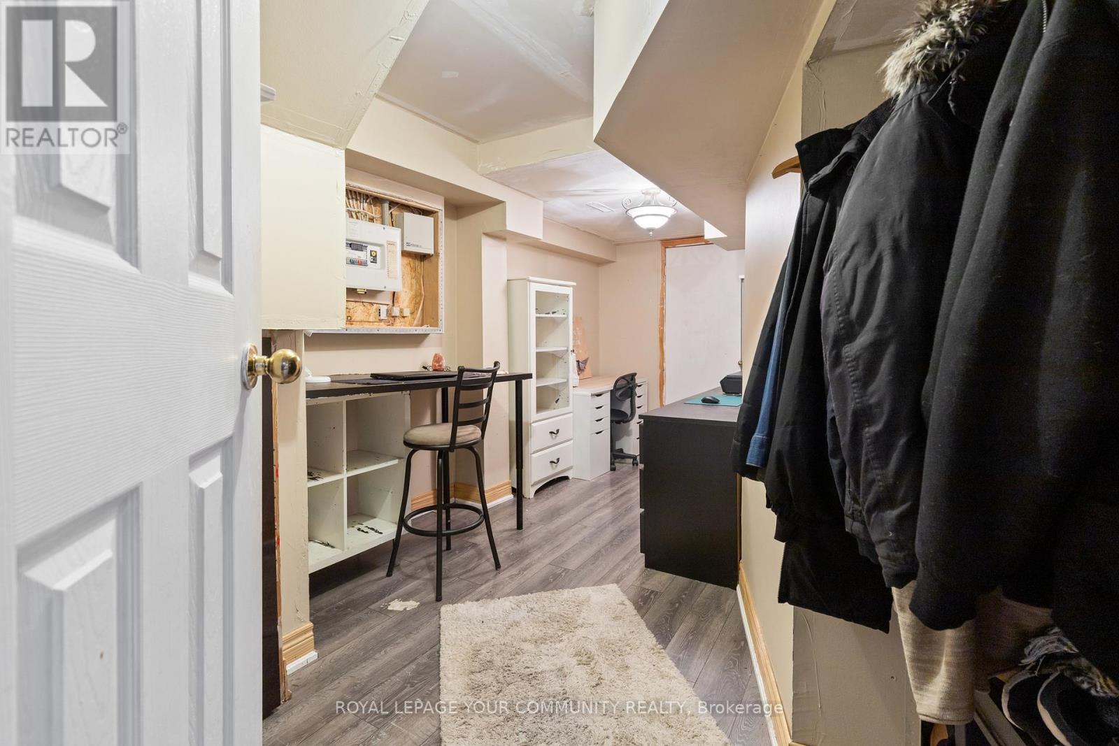












299 DISCOVERY TRAIL

,
Vaughan,




Ontario
L6A3K4

