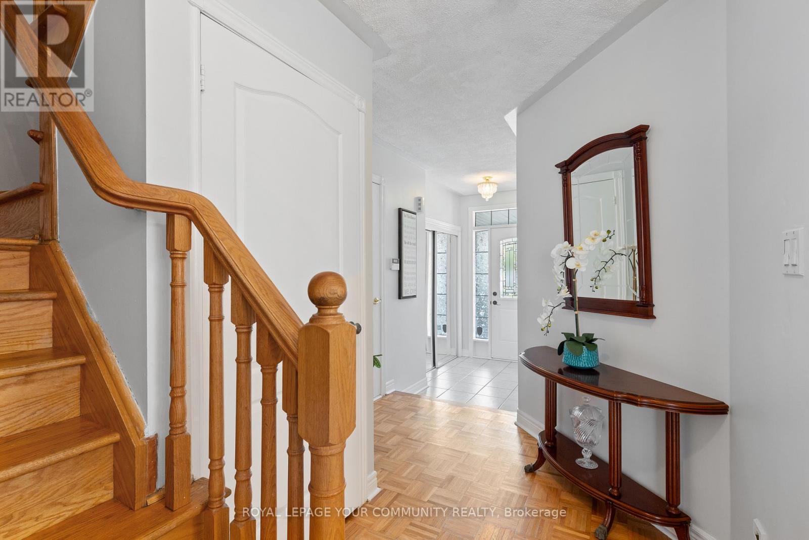 












299 DISCOVERY TRAIL

,
Vaughan,




Ontario
L6A3K4

