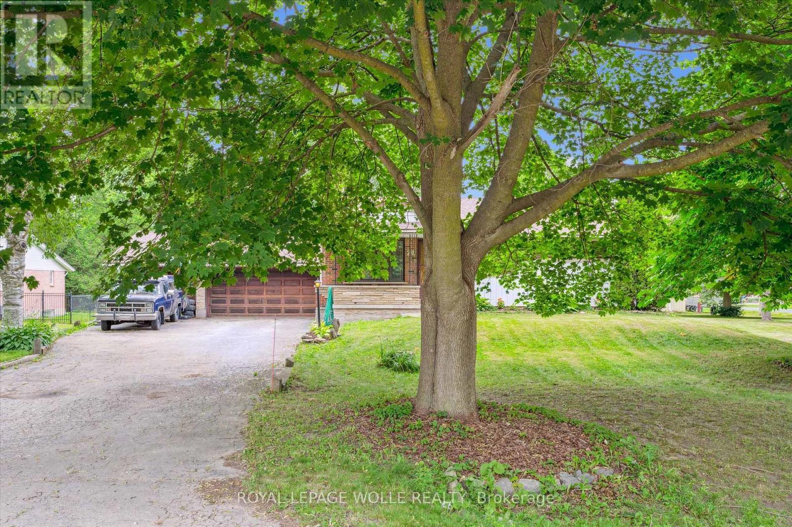 












24 PEEL STREET

,
Woolwich,




Ontario
N0B2V0

