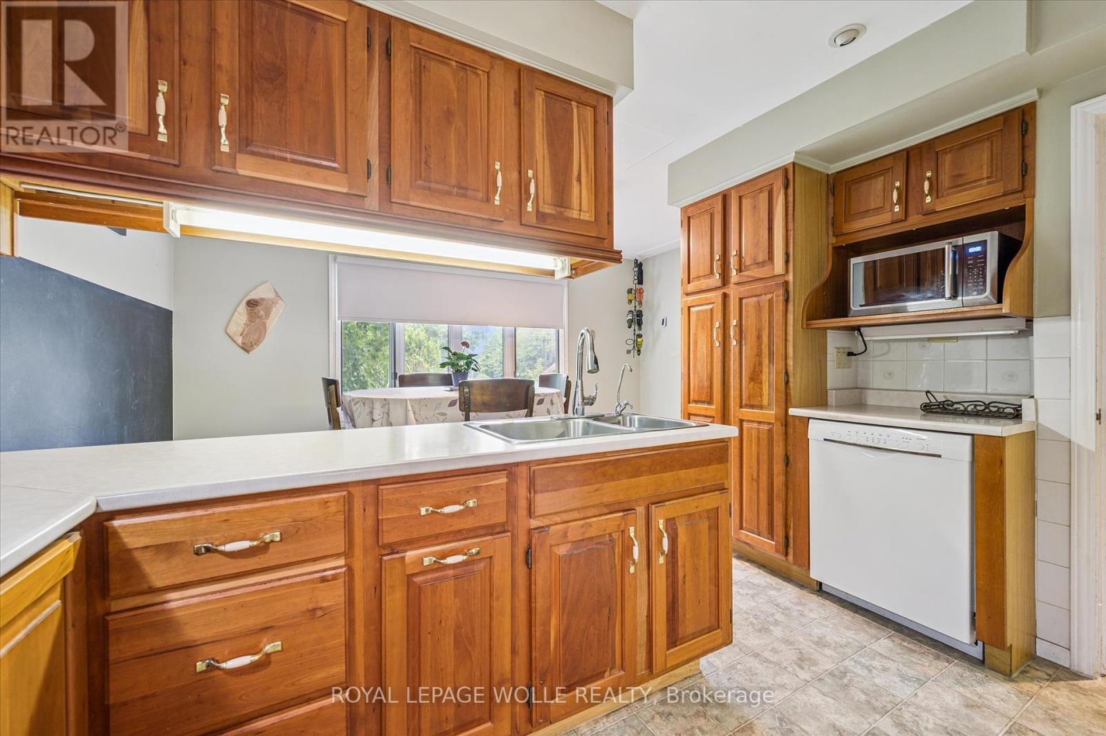 












24 PEEL STREET

,
Woolwich,




Ontario
N0B2V0

