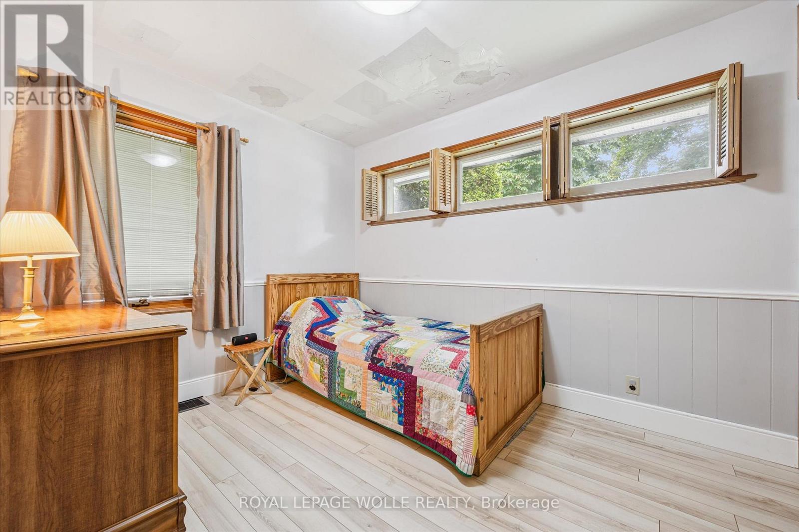 












24 PEEL STREET

,
Woolwich,




Ontario
N0B2V0

