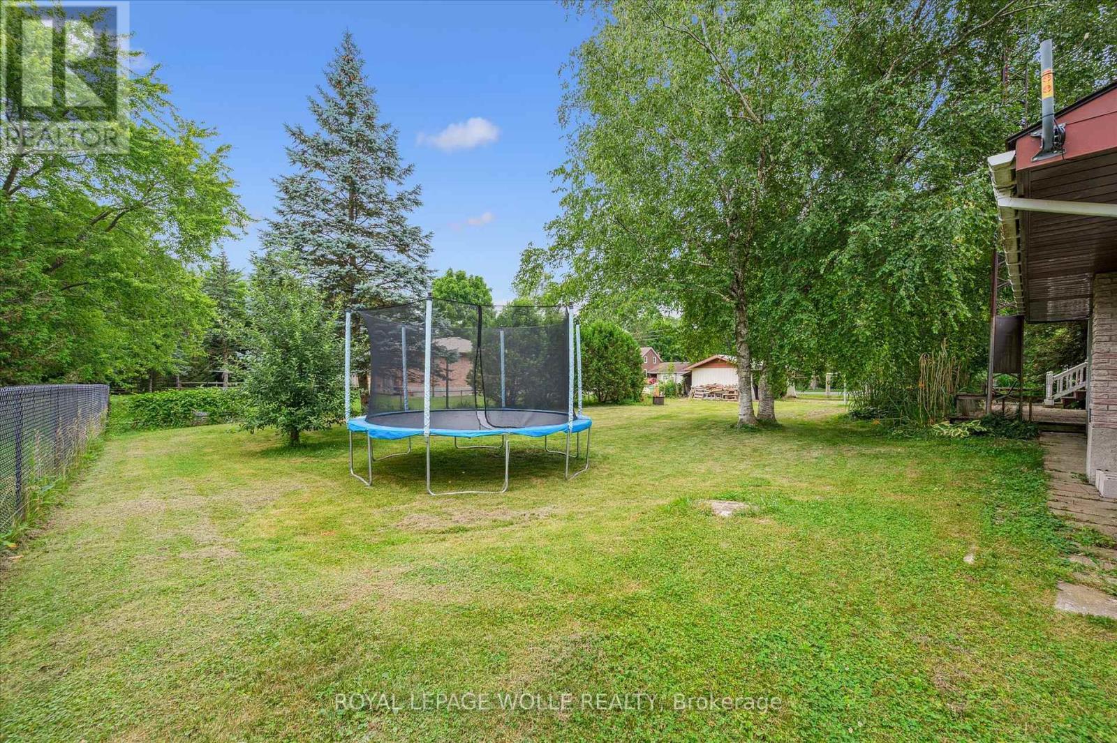 












24 PEEL STREET

,
Woolwich,




Ontario
N0B2V0

