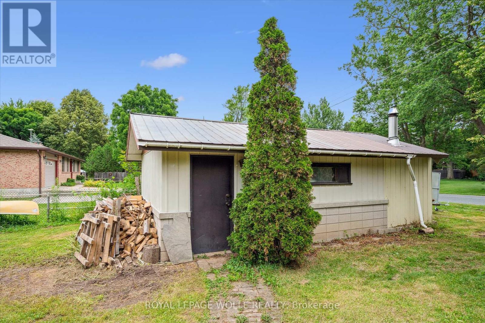 












24 PEEL STREET

,
Woolwich,




Ontario
N0B2V0

