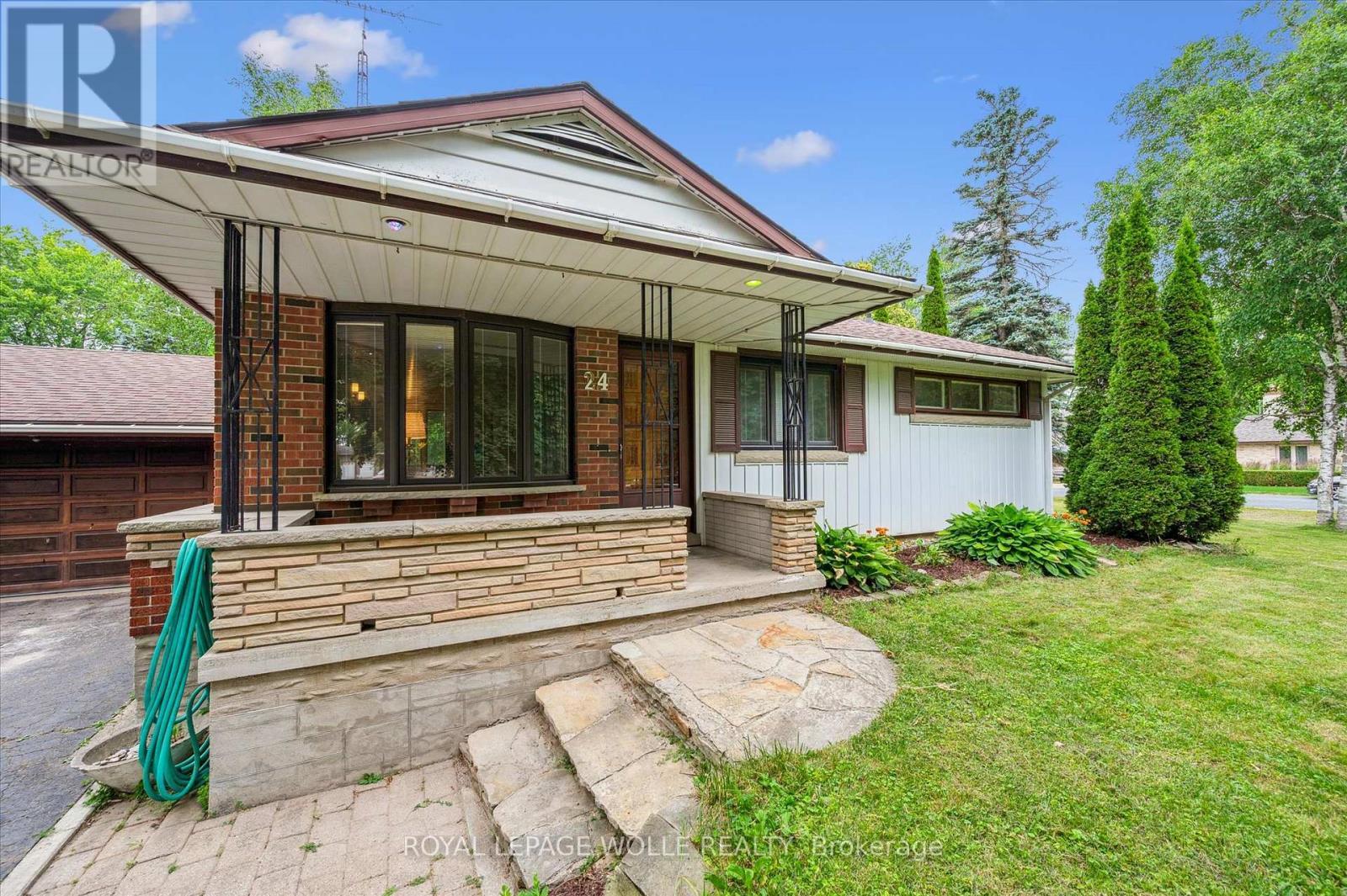 












24 PEEL STREET

,
Woolwich,




Ontario
N0B2V0

