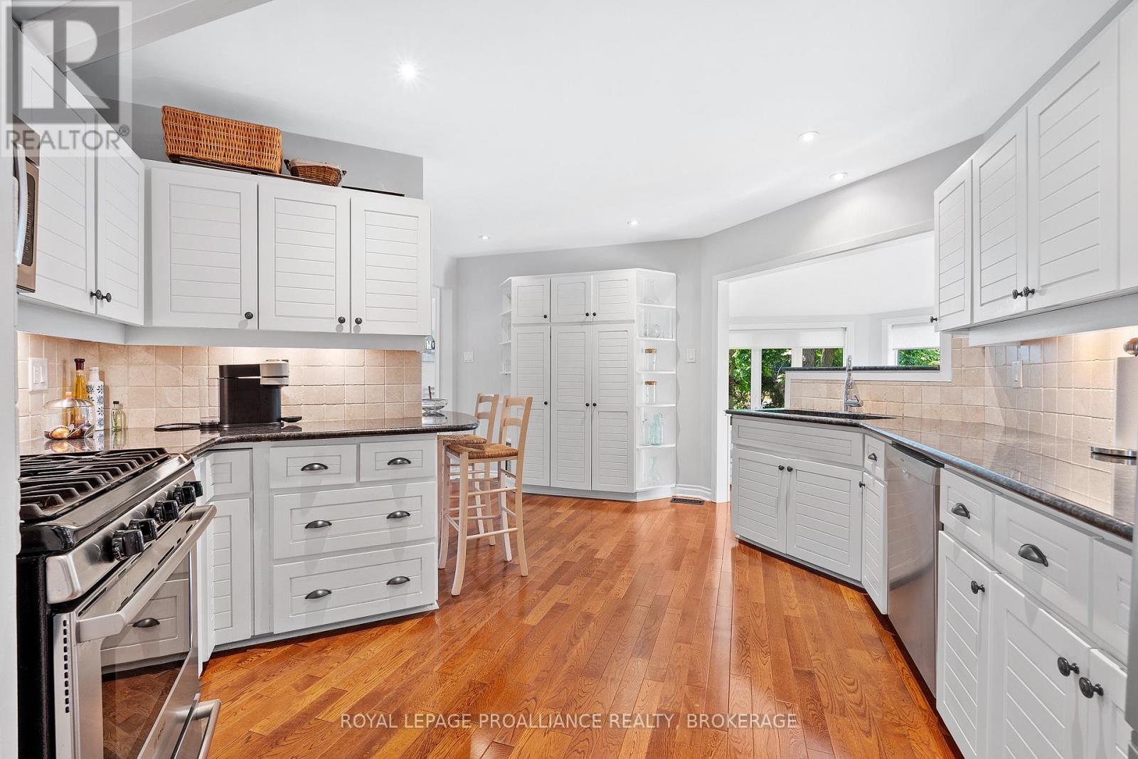 












5 WILMOT STREET

,
Kingston (Kingston East (Incl CFB Kingston)),




Ontario
K7L4V1

