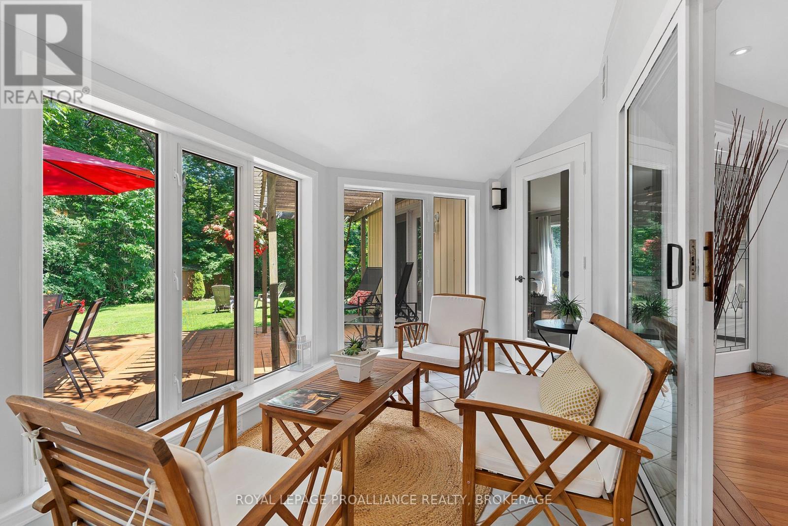 












5 WILMOT STREET

,
Kingston (Kingston East (Incl CFB Kingston)),




Ontario
K7L4V1

