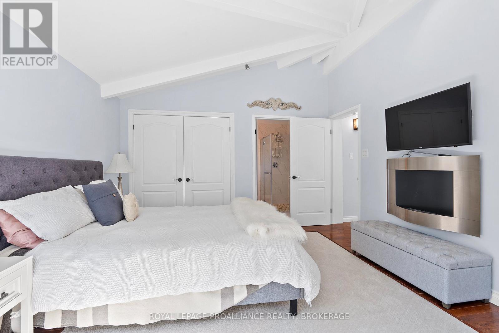 












5 WILMOT STREET

,
Kingston (Kingston East (Incl CFB Kingston)),




Ontario
K7L4V1


