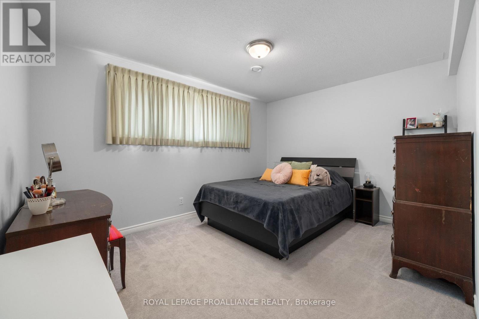 












46 LIDDLE LANE

,
Belleville (Belleville Ward),




Ontario
K8N5Y9

