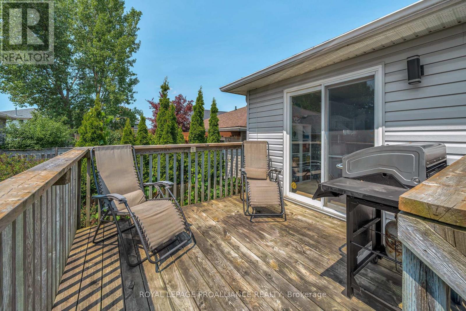 












46 LIDDLE LANE

,
Belleville (Belleville Ward),




Ontario
K8N5Y9

