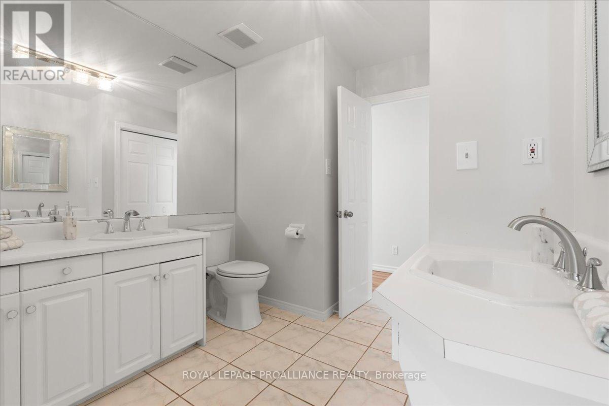 












267 COUNTY ROAD 28

,
Prince Edward County (Ameliasburg Ward),




Ontario
K8N4Z7

