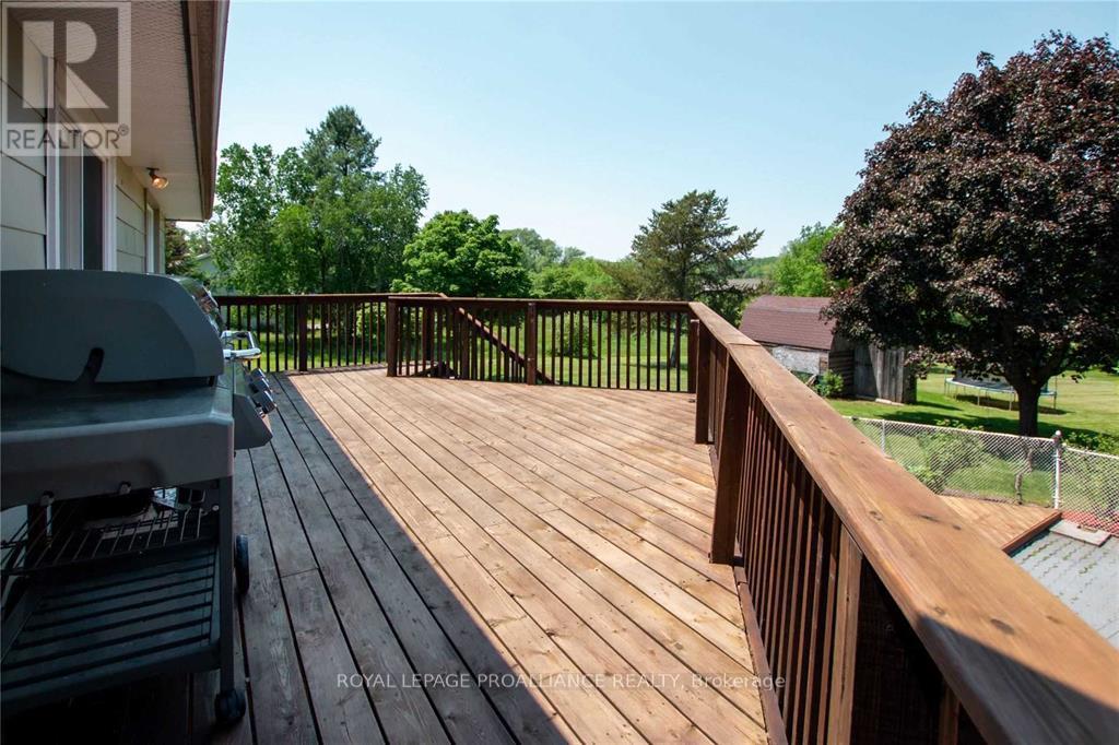 












267 COUNTY ROAD 28

,
Prince Edward County (Ameliasburg Ward),




Ontario
K8N4Z7


