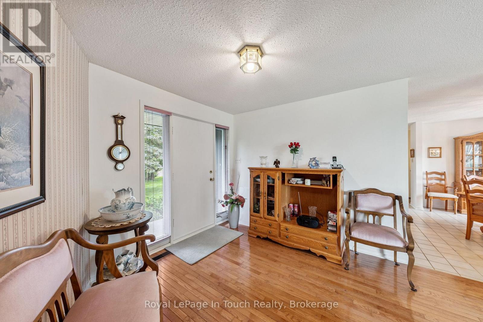 












40 PAYETTE DRIVE

,
Penetanguishene,




Ontario
L9M1H5

