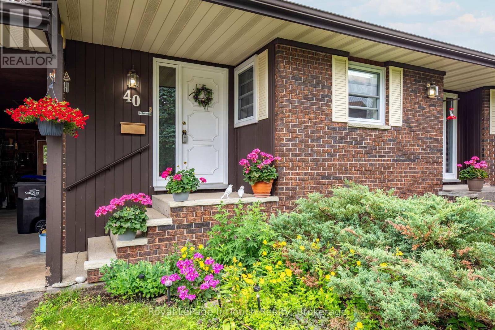 












40 PAYETTE DRIVE

,
Penetanguishene,




Ontario
L9M1H5

