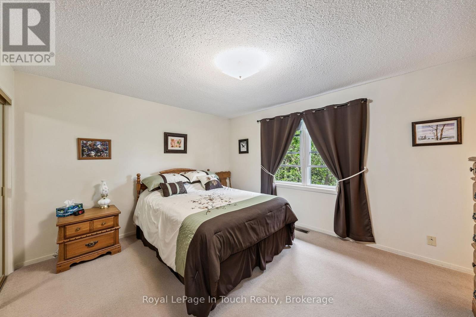 












40 PAYETTE DRIVE

,
Penetanguishene,




Ontario
L9M1H5


