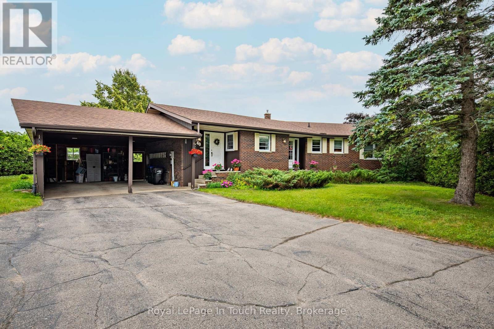 












40 PAYETTE DRIVE

,
Penetanguishene,




Ontario
L9M1H5

