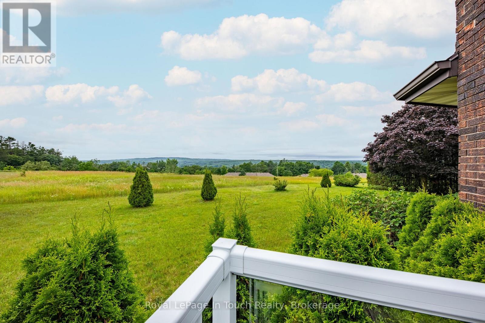 












40 PAYETTE DRIVE

,
Penetanguishene,




Ontario
L9M1H5

