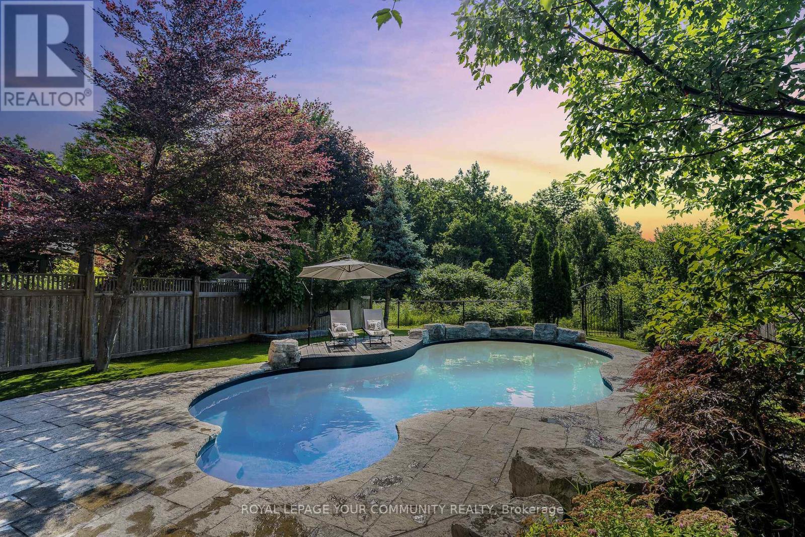 












63 REGENCY VIEW HEIGHTS

,
Vaughan,




Ontario
L6A3T8

