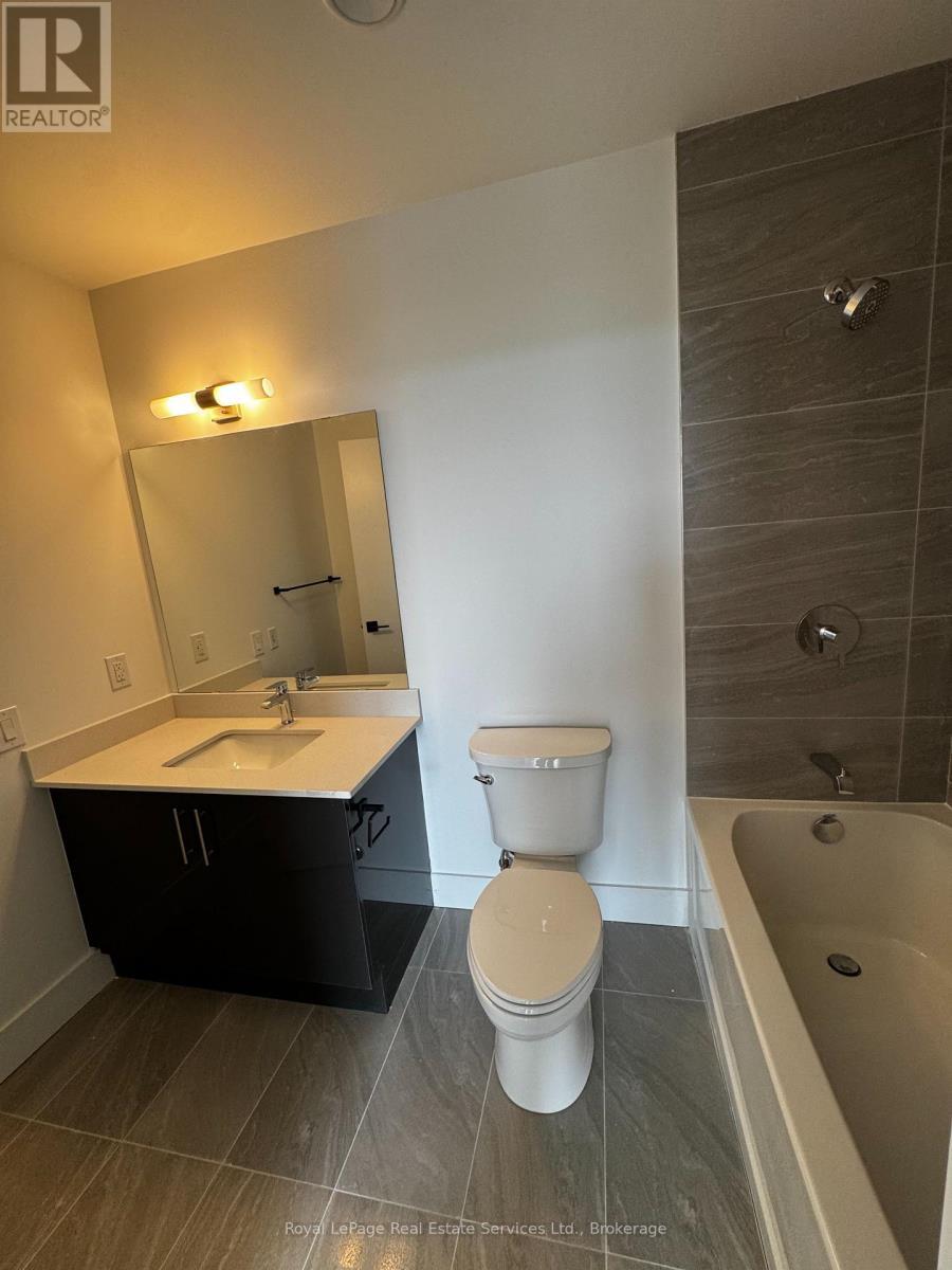 












906 - 2782 BARTON STREET E

,
Hamilton (Riverdale),




Ontario
L8E2J8

