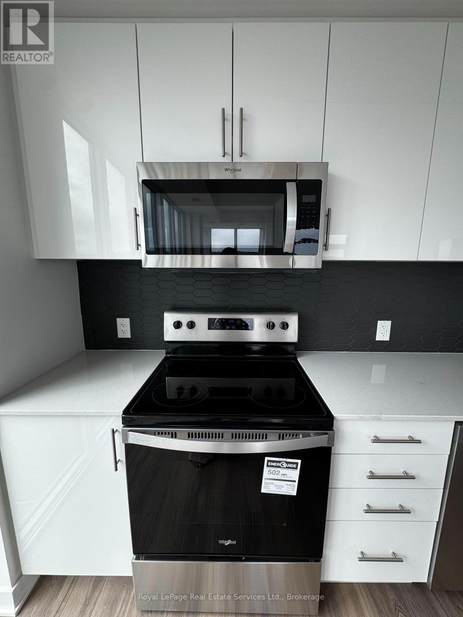 












906 - 2782 BARTON STREET E

,
Hamilton (Riverdale),




Ontario
L8E2J8

