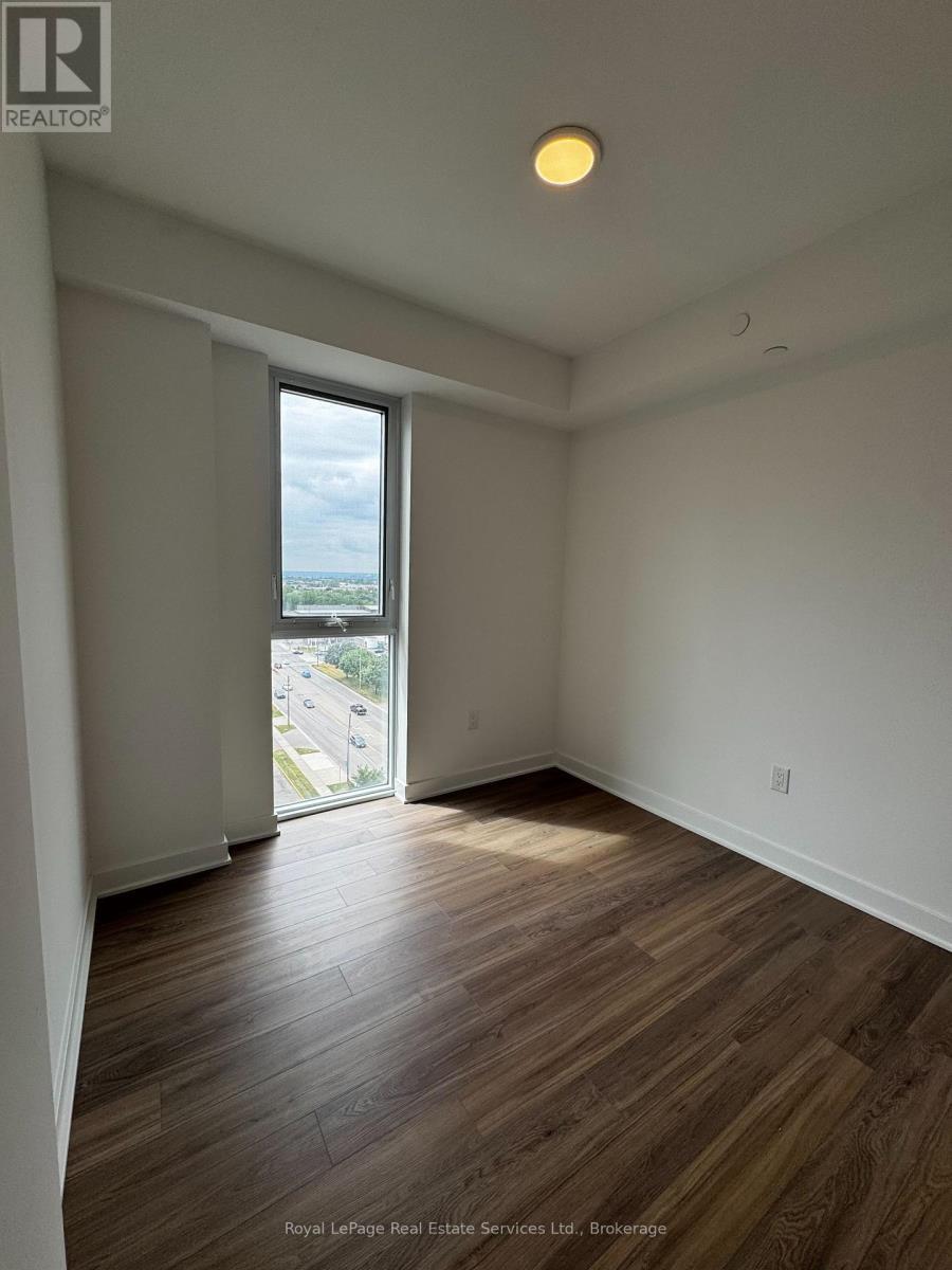 












906 - 2782 BARTON STREET E

,
Hamilton (Riverdale),




Ontario
L8E2J8

