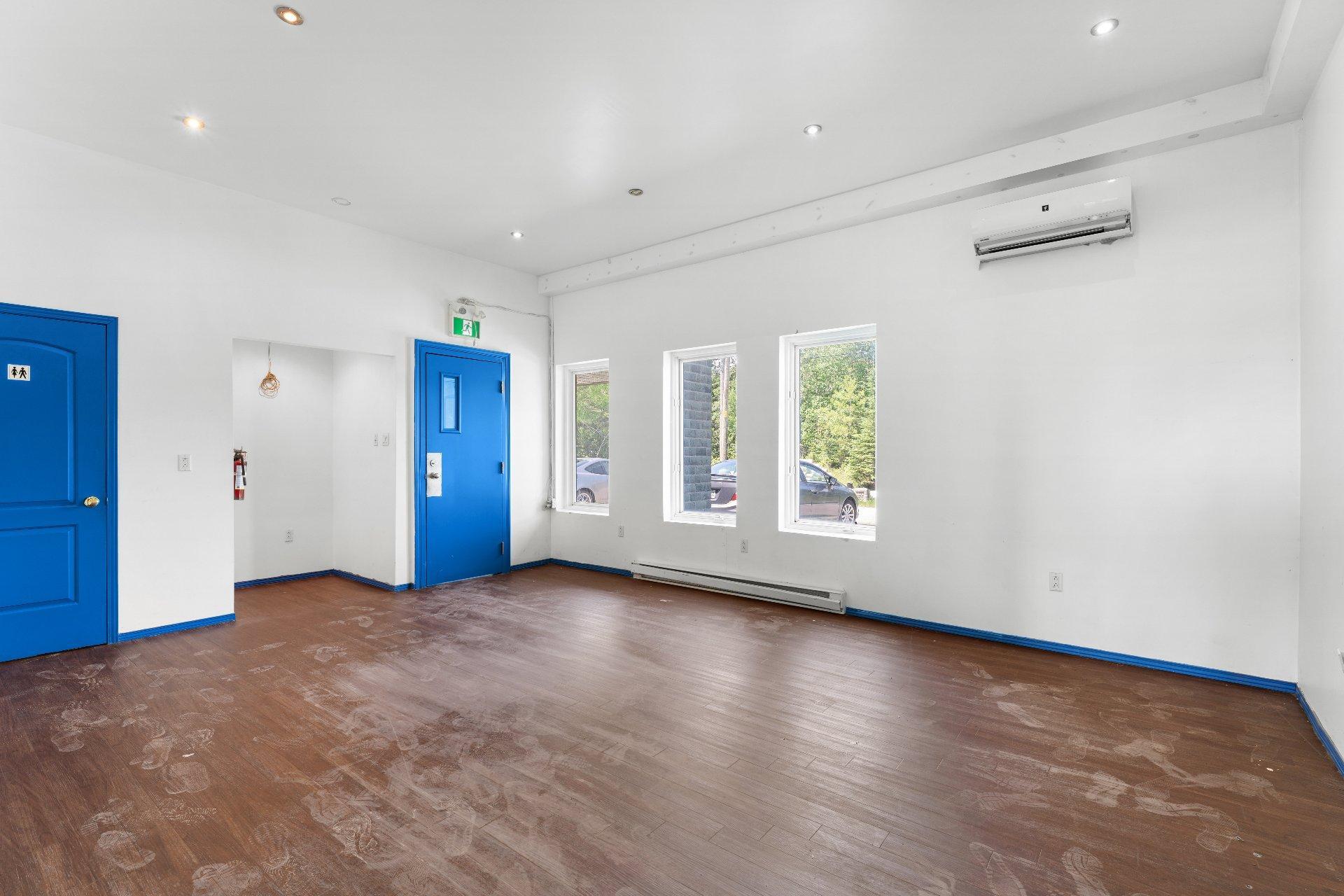









4279


Rue de la Garlock

,
Sherbrooke (Les Nations),




QC
J1L2P4


