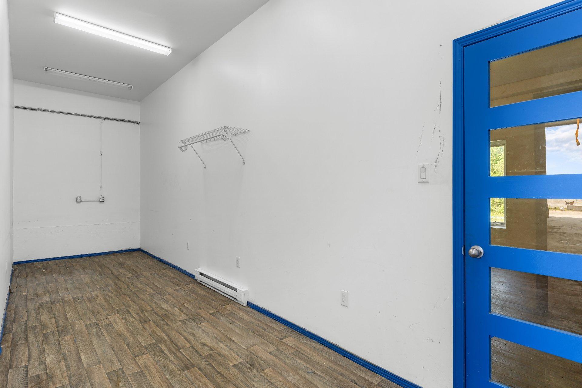 









4279


Rue de la Garlock

,
Sherbrooke (Les Nations),




QC
J1L2P4

