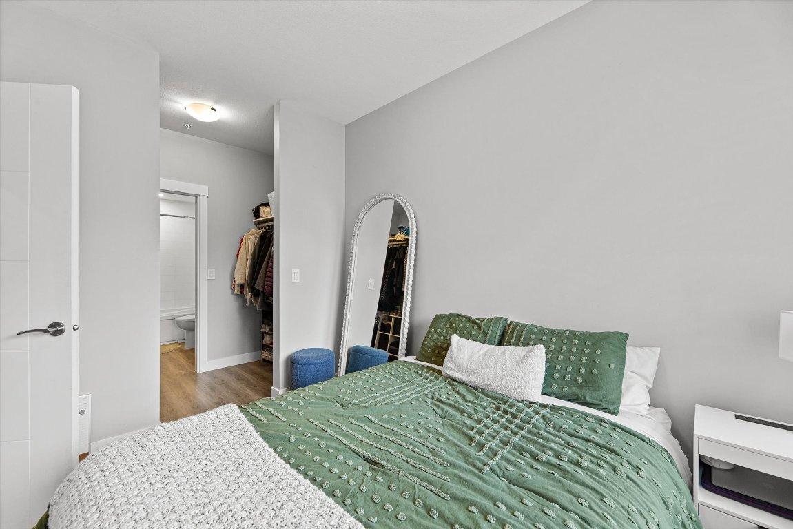 









1883


Water

Street, 105,
Kelowna,




BC
V1Y 1K4

