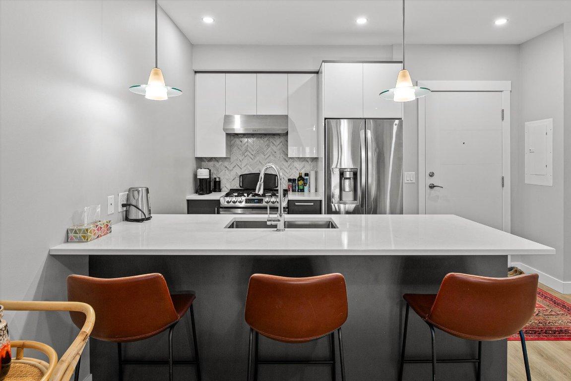 









1883


Water

Street, 105,
Kelowna,




BC
V1Y 1K4

