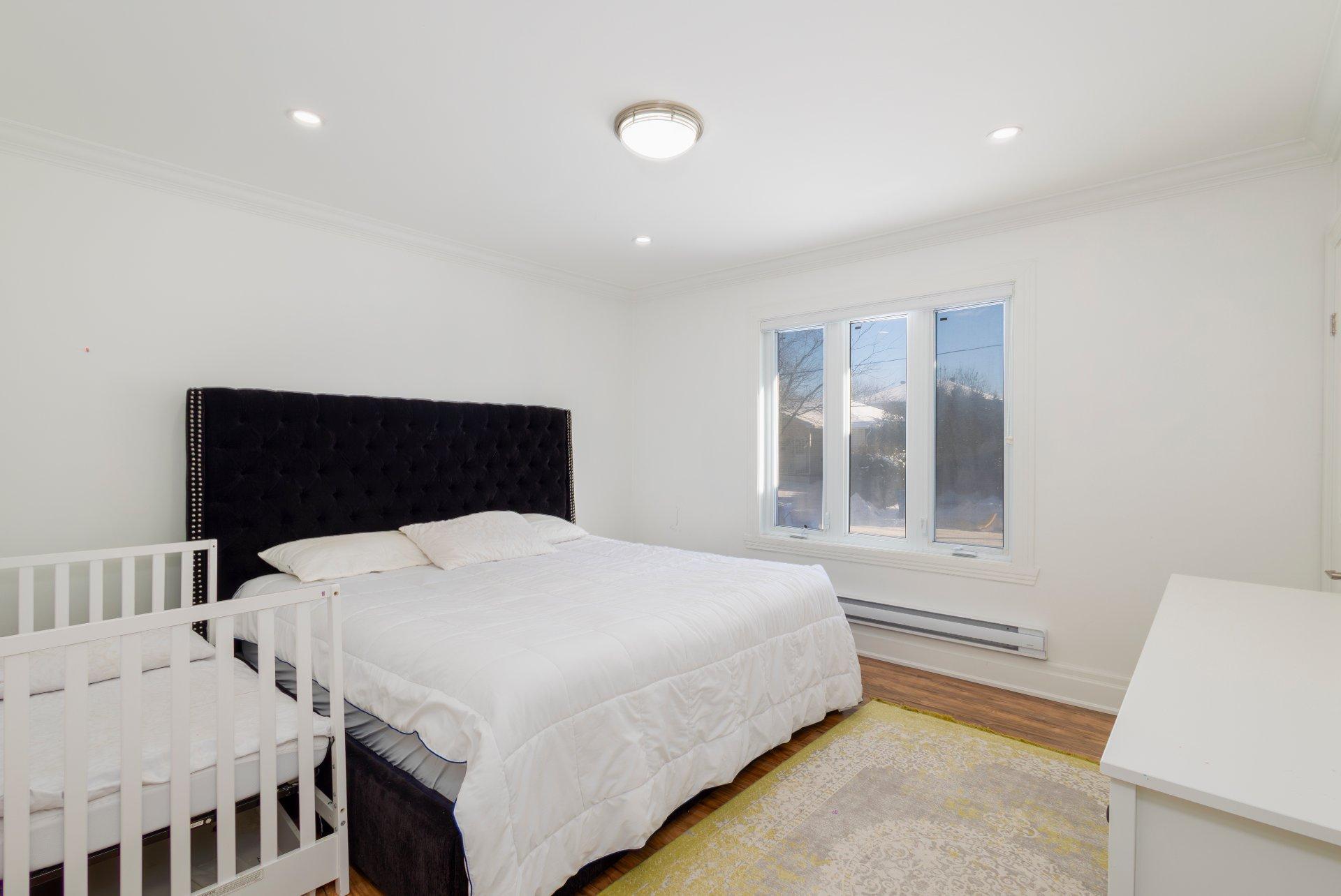 









2690


Rue Gélineau

,
Longueuil (Saint-Hubert),




QC
J3Y4K4

