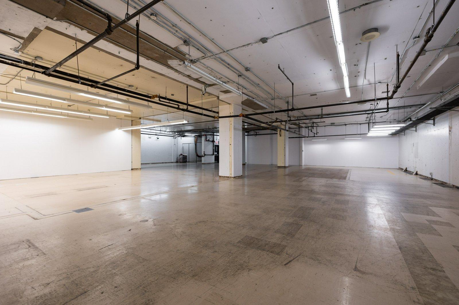 









600


Rue Jean-Talon E.

, SS124,
Montréal (Rosemont/La Petite-Patrie),




QC
H2R3A8

