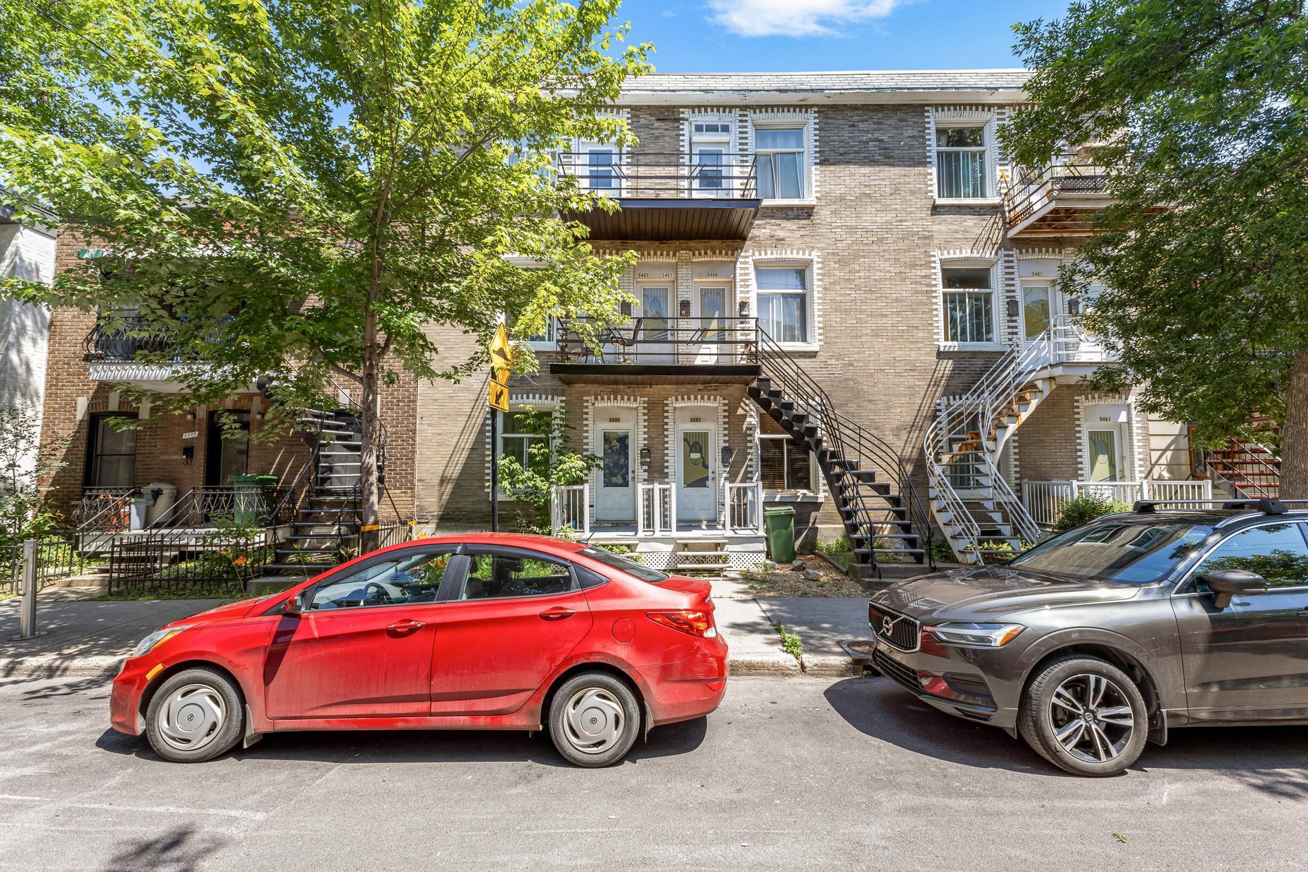 









5483

 - 5499


10e Avenue

,
Montréal (Rosemont/La Petite-Patrie),




QC
H1Y2G9

