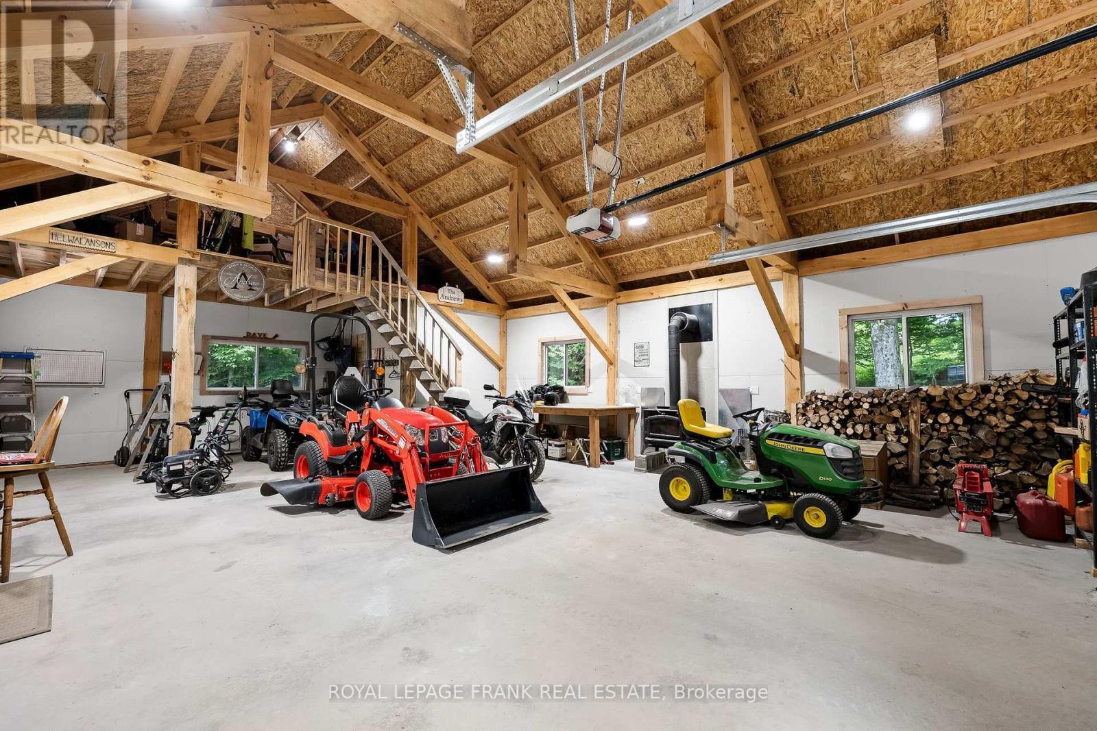 












975 RAY ROAD

,
Centre Hastings,




Ontario
K0K2K0

