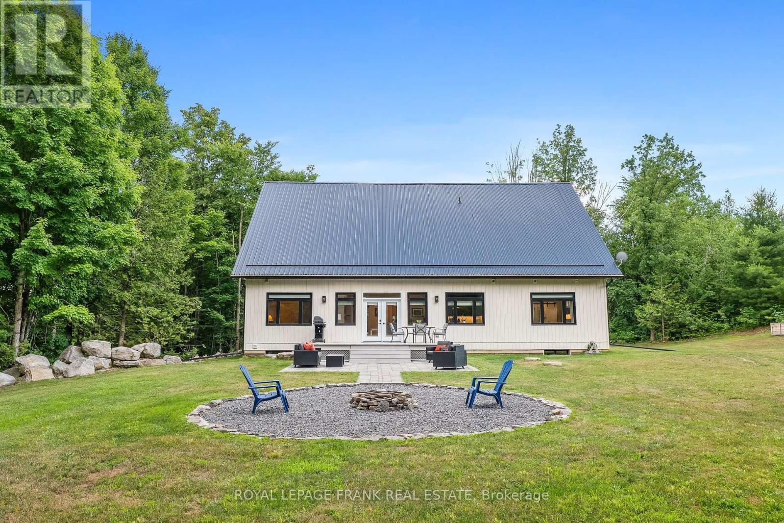 












975 RAY ROAD

,
Centre Hastings,




Ontario
K0K2K0

