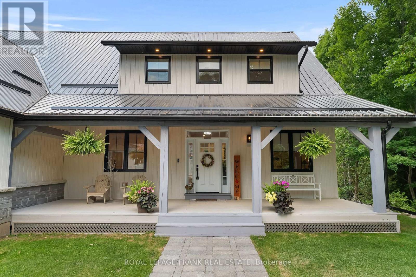












975 RAY ROAD

,
Centre Hastings,




Ontario
K0K2K0

