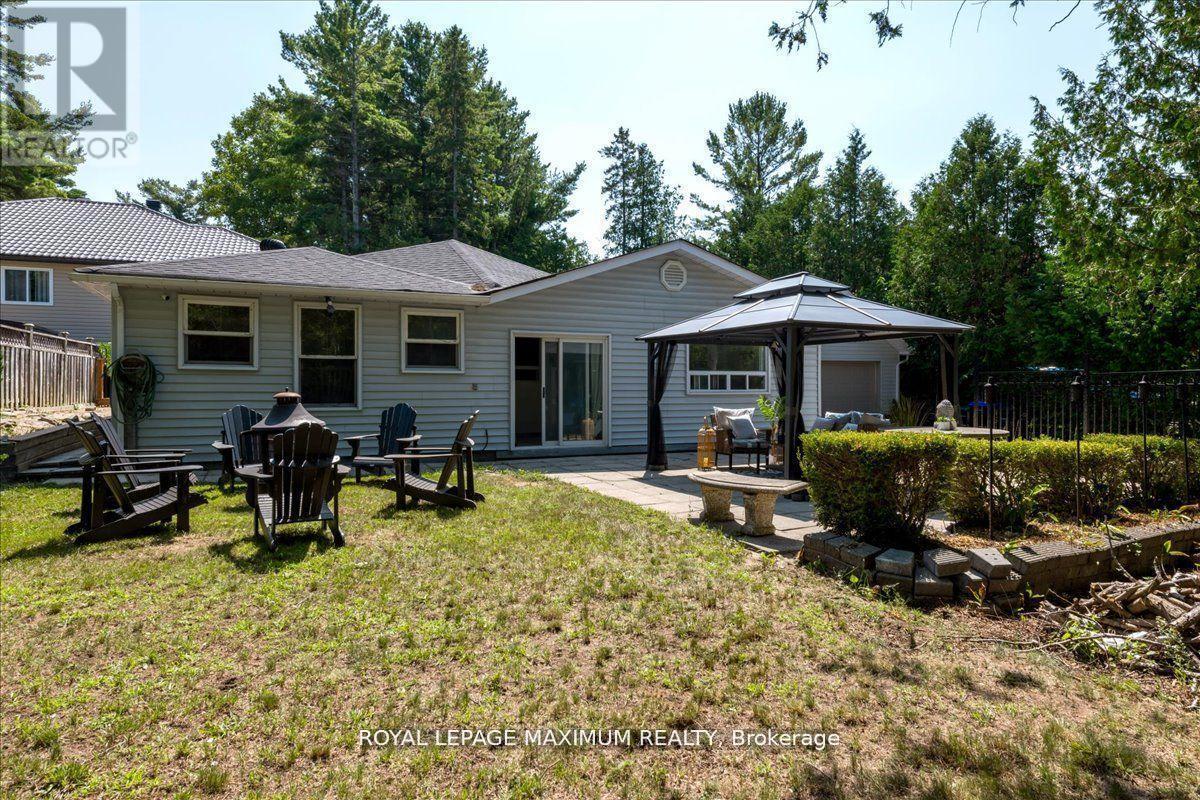












749 RIVER ROAD E

,
Wasaga Beach,




Ontario
L9Z2M4

